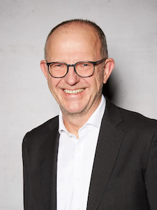 Portrait Experte Stefan Arend, Sozialmanager und Gründer des Instituts für Sozialmanagement und Neue Wohnformen