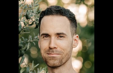 Elias Huber, Volkswirt (Bachelor) und freier Journalist für IMMO.info, Experte für Geldanlage, Konjunktur, ETFs und Edelmetalle