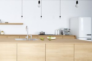 Brandschutz - moderne, helle Küchenzeile